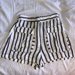 Forever 21 shorts, size small!